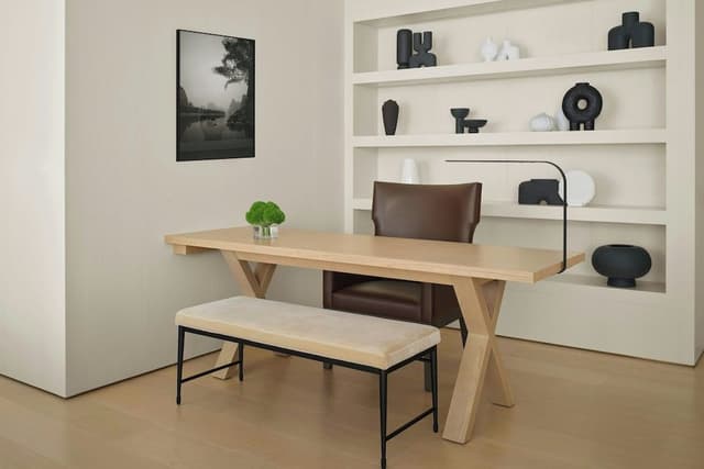Premier Suite, 1 Bedroom Larger Suite, 1 King, Garden view, Top floor