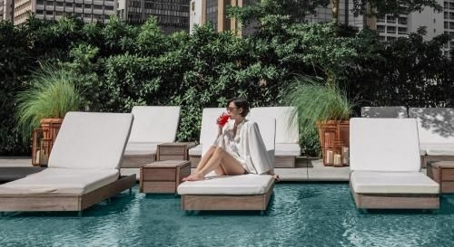 The Singapore EDITION1