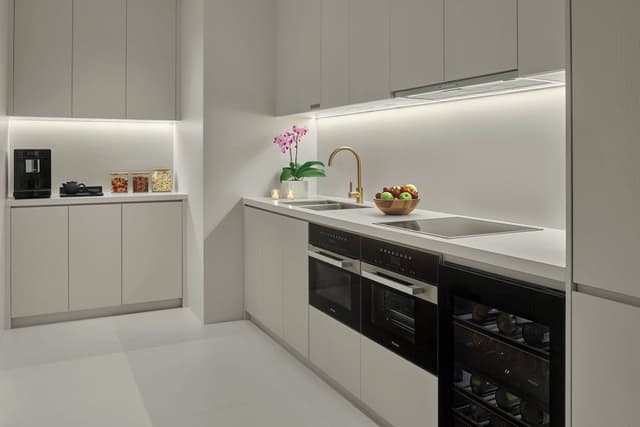 EDITION Penthouse, 1 Bedroom Presidential Suite, 1 King, Garden view, Top floor, Whirlpool