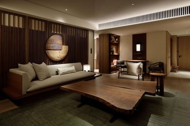 Executive Suite, 2 Double Beds, City View