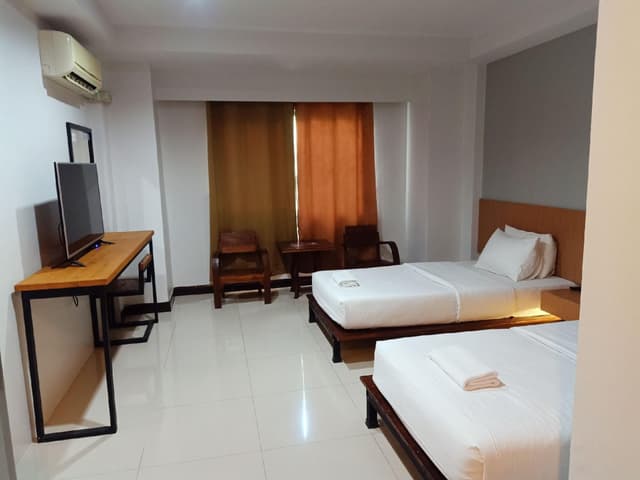 Twin Room