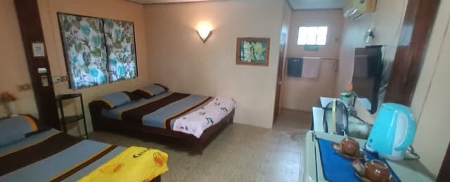 Family Room, 2 Double Beds, Refrigerator, Garden View