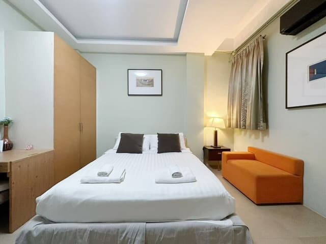 Standard Queen Room