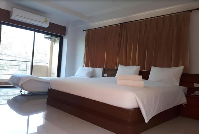 Resort King Room with Garden View