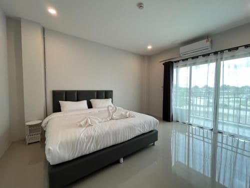 King Room with Balcony