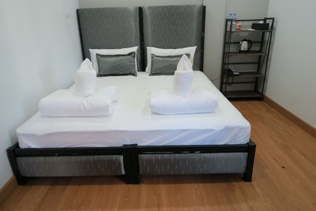 Economy Double Room, 1 Bedroom, Non Smoking, City View Share Bathroom