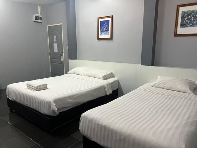 Deluxe Triple Room