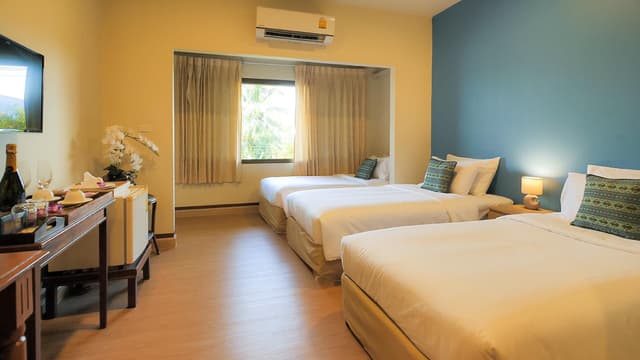 Deluxe Triple Room