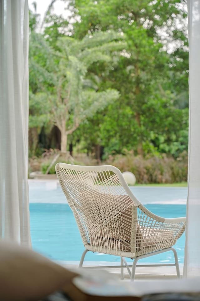 Deluxe Room, Pool View