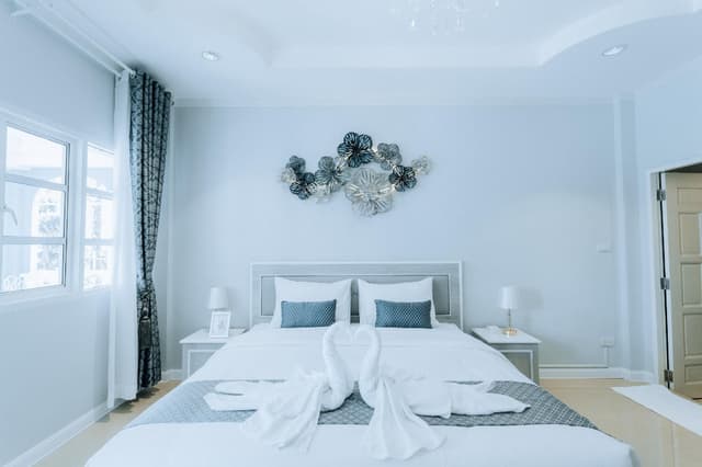Deluxe King Bed