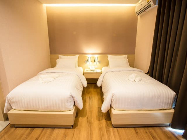 Superior Twin bed