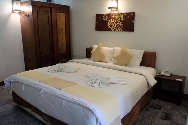 Standard Double Room (Shower)