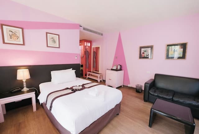 Deluxe Suite Twin