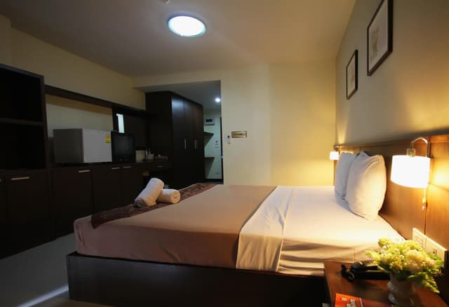 Deluxe Double Bed