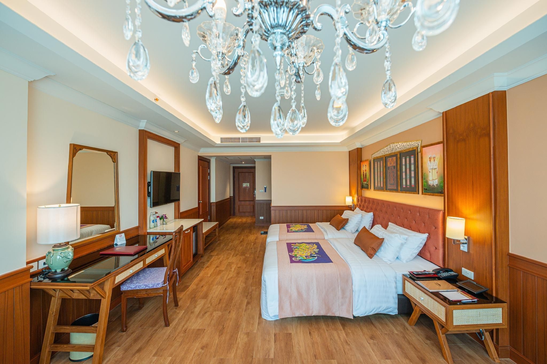 โรงแรมเอ็มเพรส พรีเมียร์ เชียงใหม่ (Empress Premier Hotel Chiang Mai)2