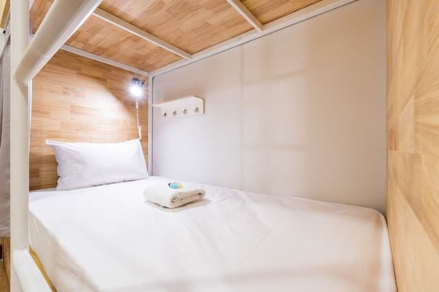 Economy Shared Dormitory, Women only