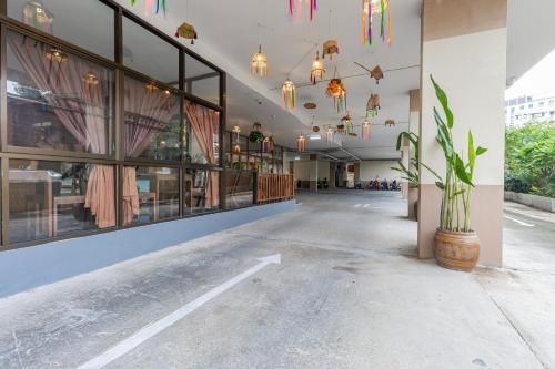 โรงแรมบัดเจ็ทสตาร์ เชียงใหม่ (Budget Stars Hotel Chiang Mai)3