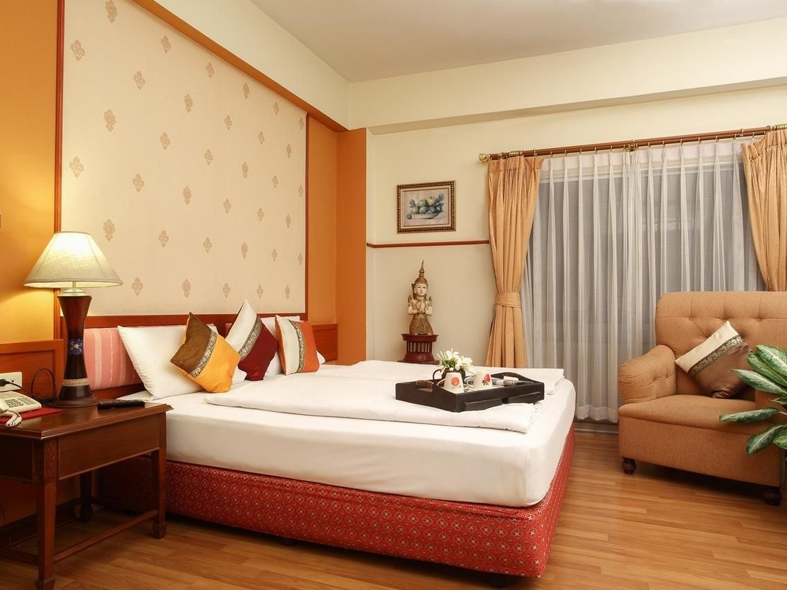 โรงแรมพีเพิล เพลซ คลาสสิก (People Place Classic Hotel)2