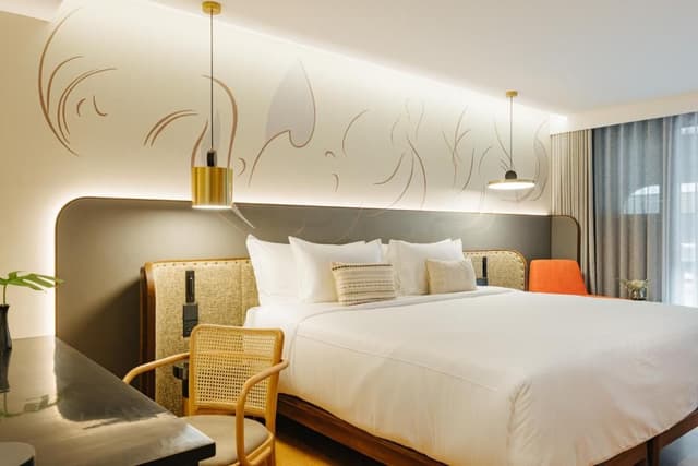 Corner Suite