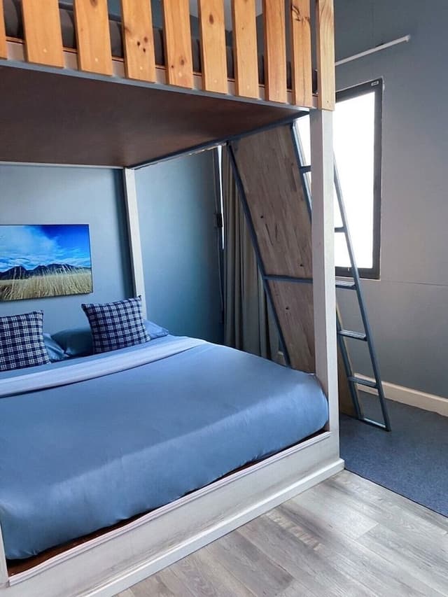 Standard Family Room