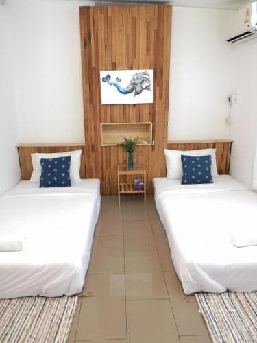 Standard Twin Room