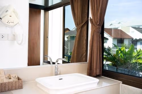 Garden View King Room