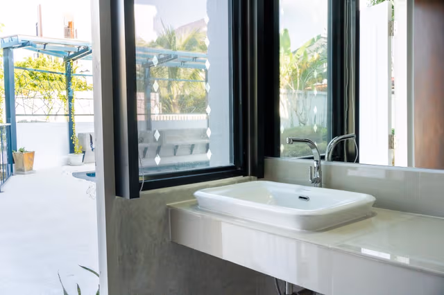 Pool Access Twin Room