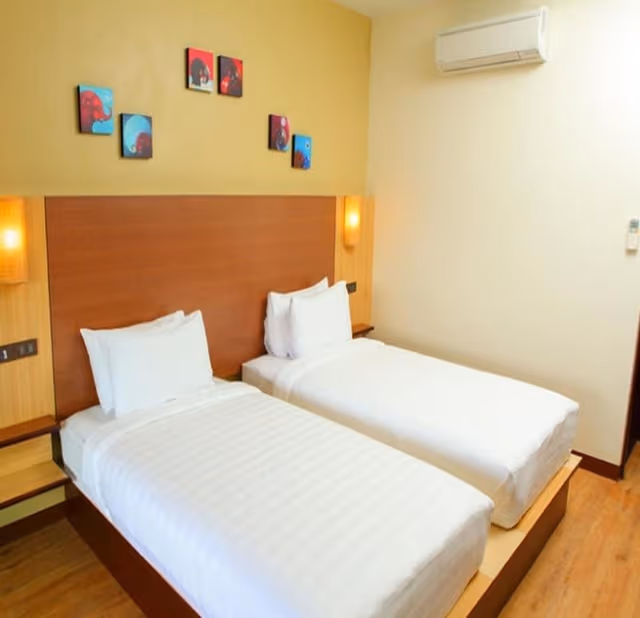 Superior Room, Balcony, Pool View