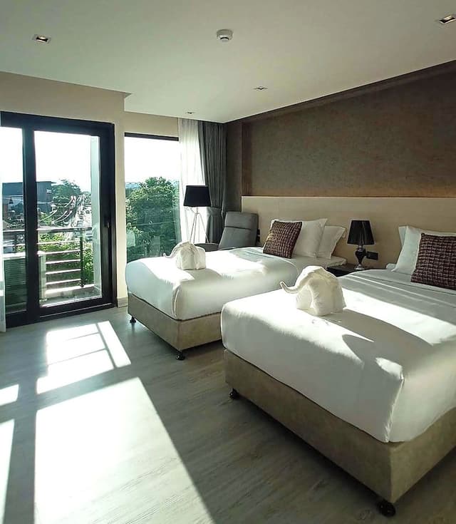 Deluxe Twin Room