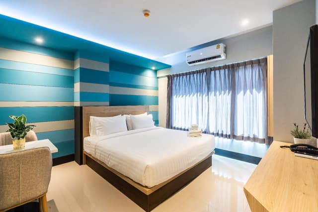 Cozy Deluxe Room