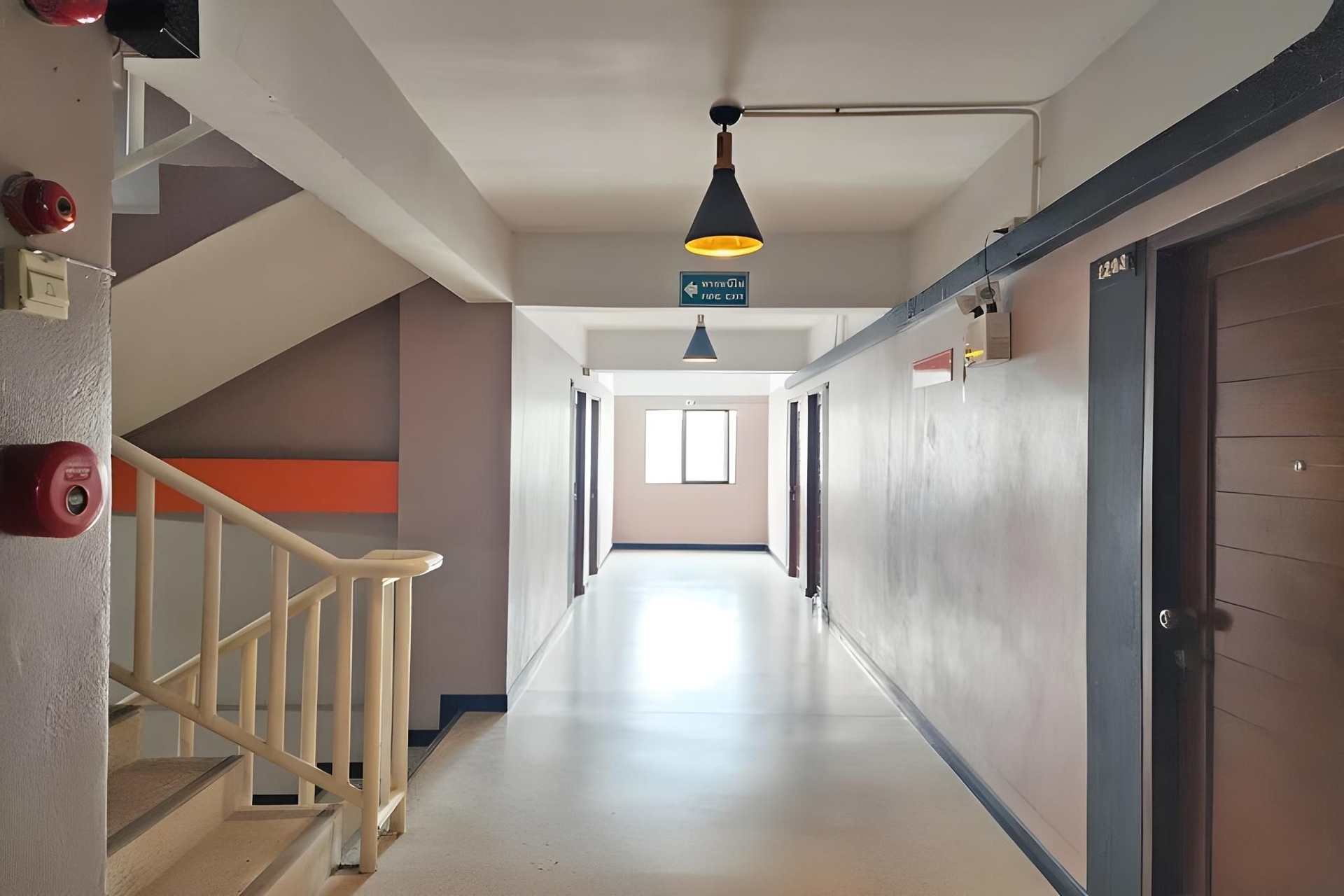 โรงแรมสเตชั่น 203 (Station 203 Hotel)1