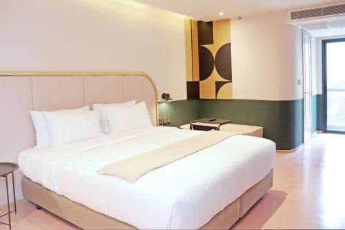 Deluxe Double or Twin Room with Bathtub