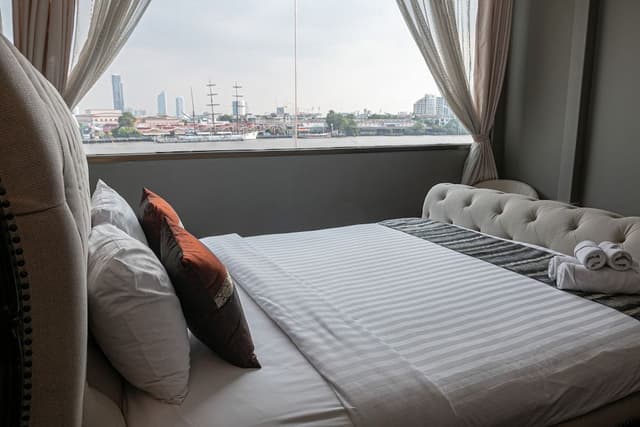 Grand Deluxe Room - River View