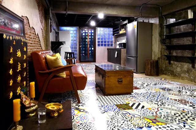 Quadruple Room with Private Bathroom