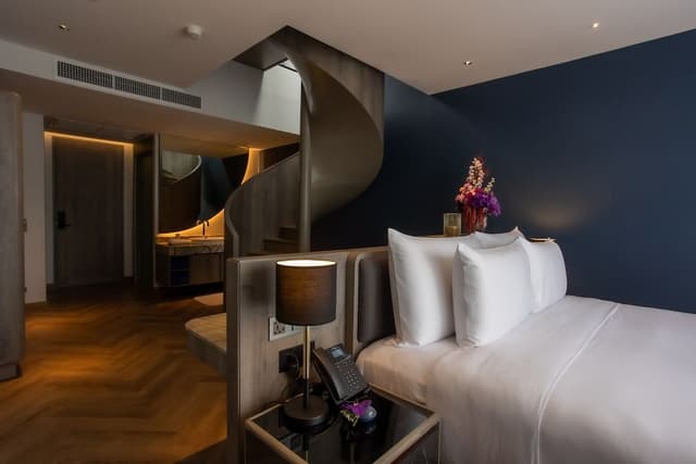 Suite (Klong San Duplex Pool)