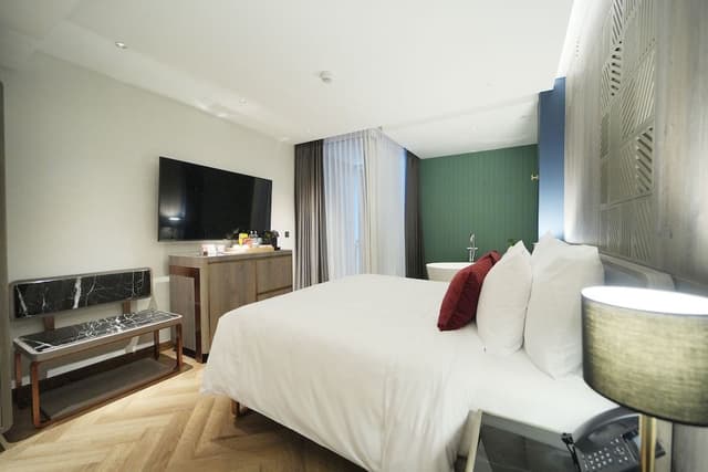 Superior Room, Corner (Ratree)
