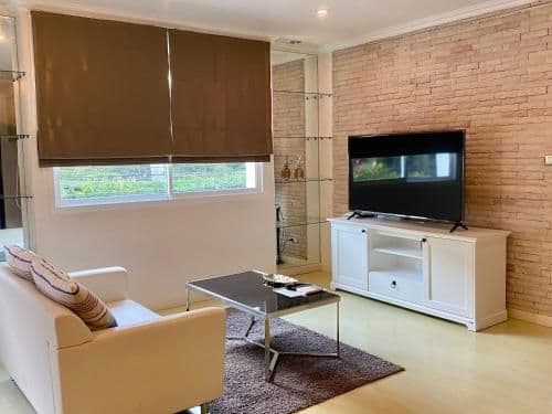 1-Bedroom Deluxe Suite