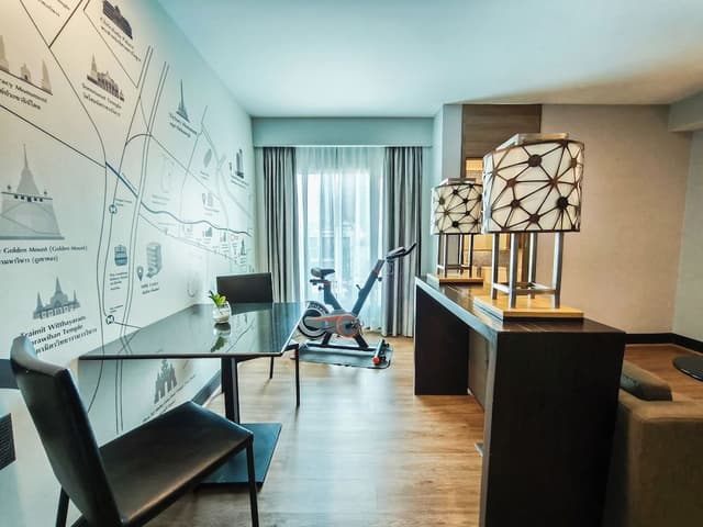 1 Bedroom Suite