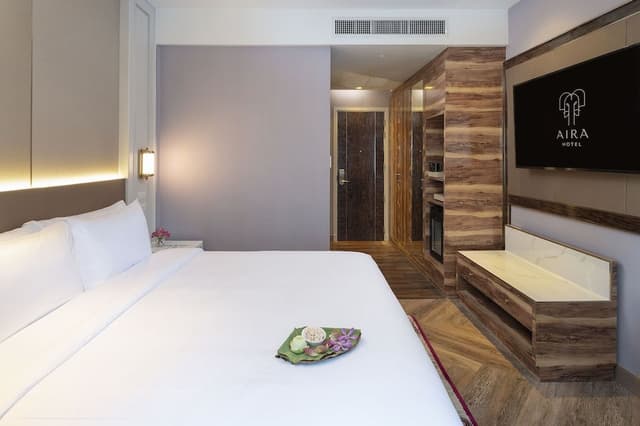 Superior Room - King Bed