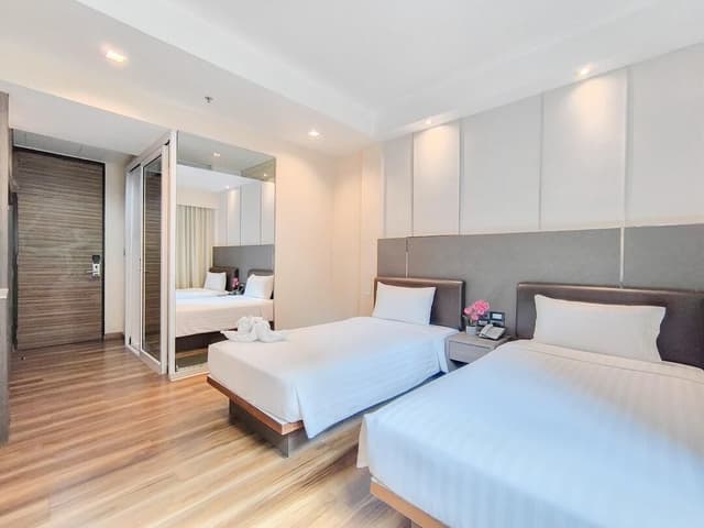 Deluxe Twin Room