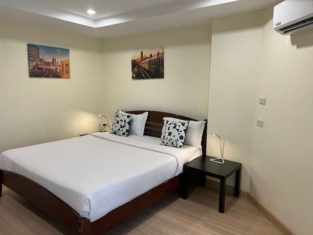 Deluxe Room, Balcony