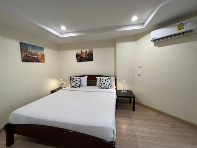 Deluxe Room, Balcony