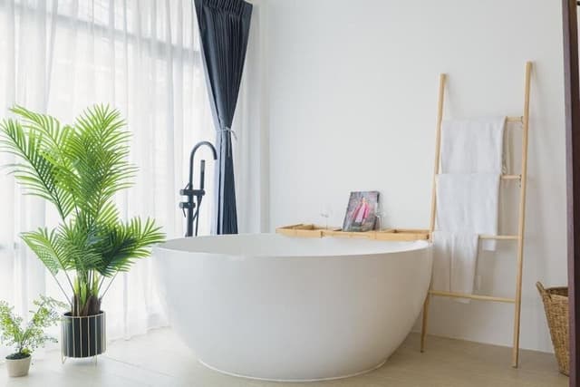 Luxury Room, Non Smoking, Bathtub
