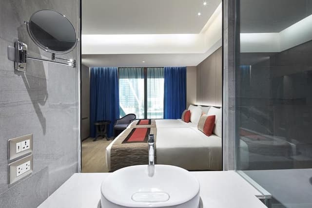 Premier Twin Room