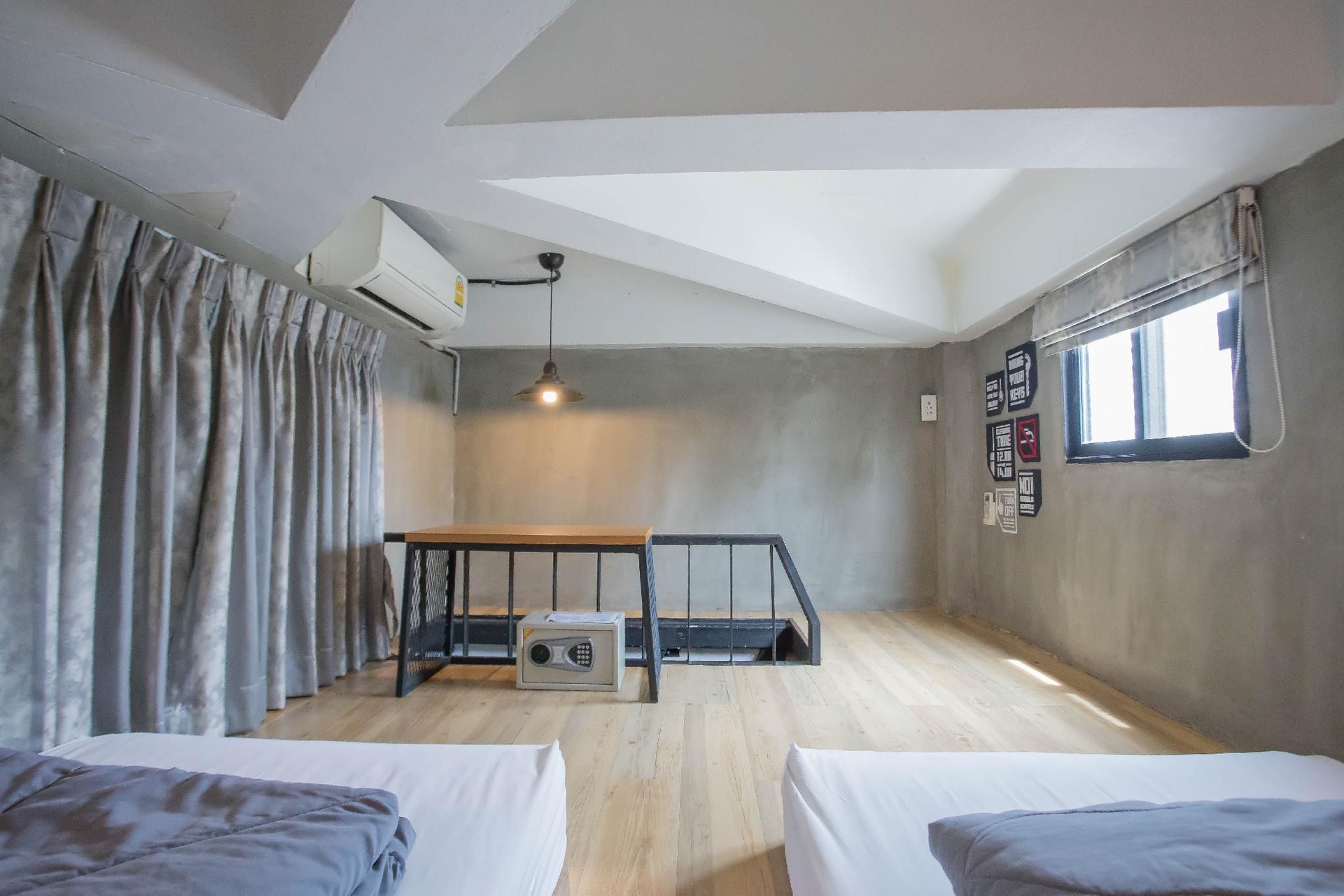 A7 Hidden Hostel0