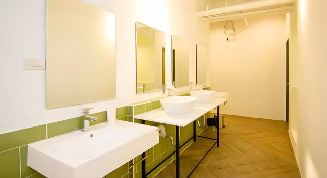 Japanese Style Twin with Shared Bathroom