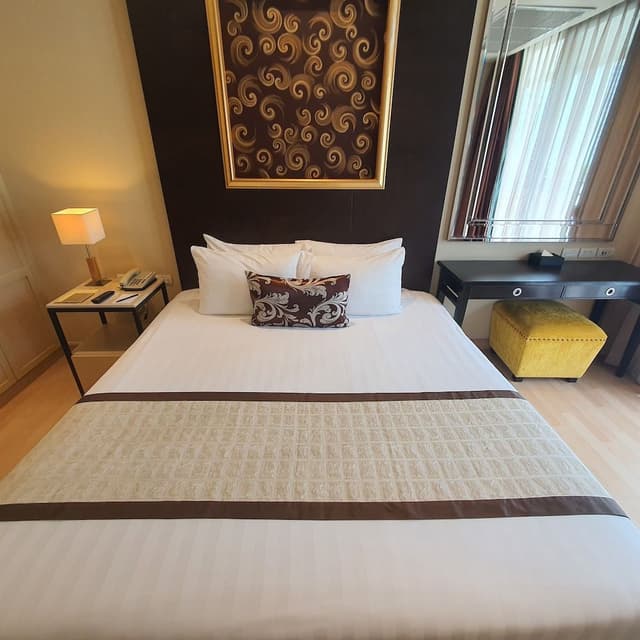 Admiral One Bedroom Suite