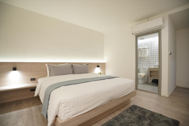 Deluxe Studio City View With Double Bed