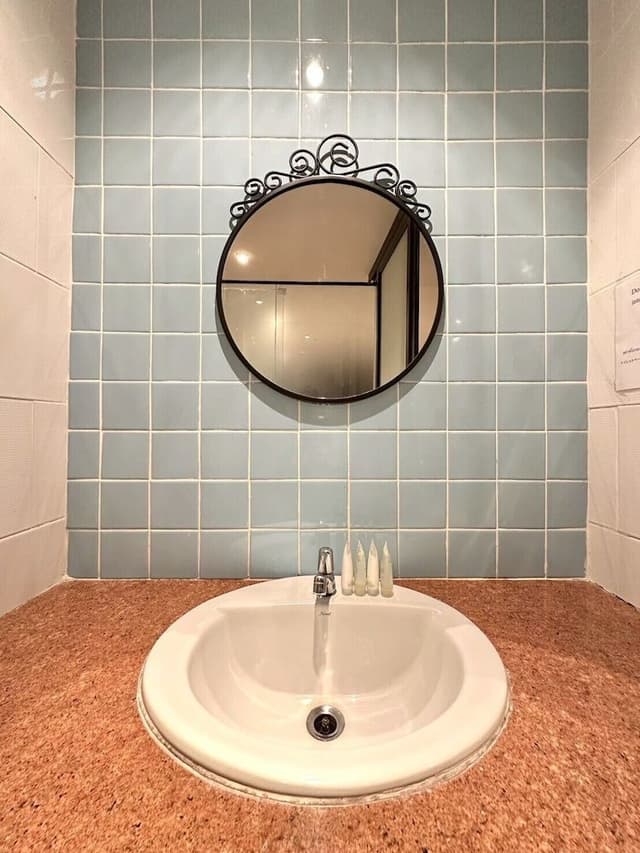 Deluxe Double Room with Shower