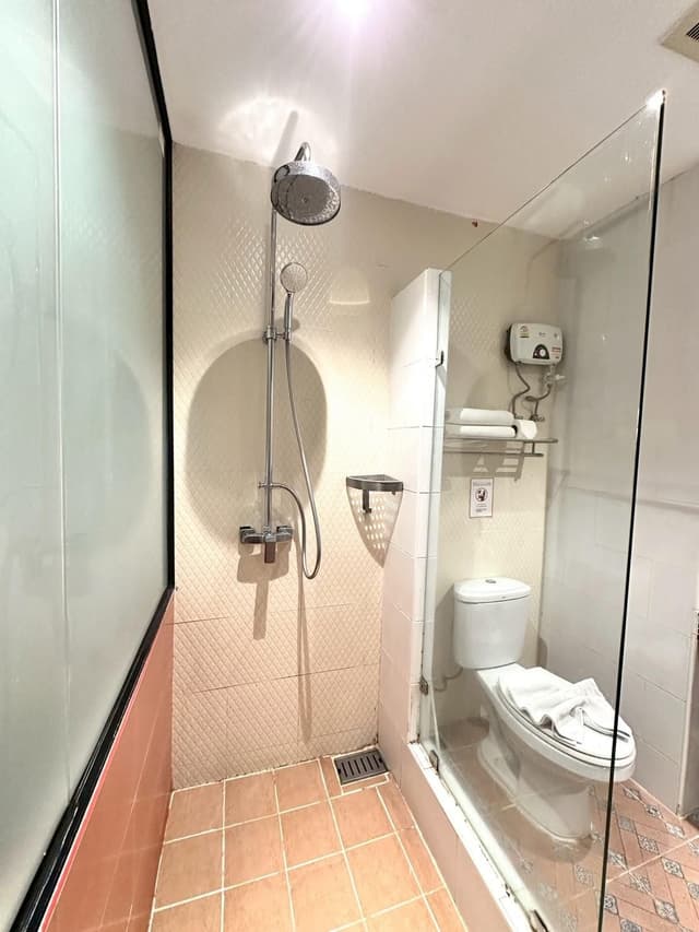 Deluxe Double Room with Shower